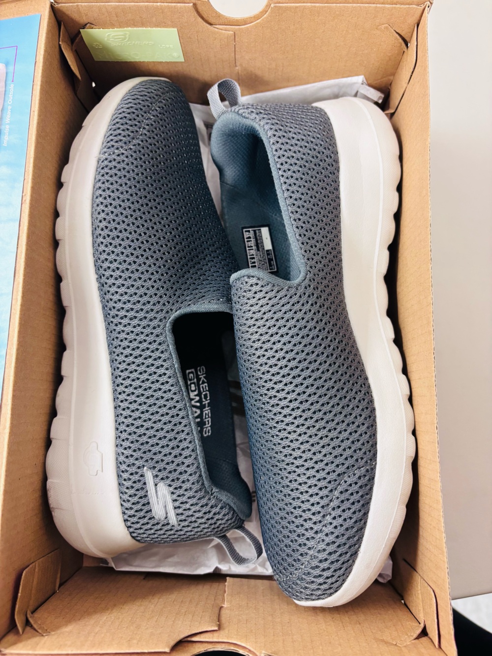 Skechers Slip-On Go Walk Sneakers Size 8 Narrow Fit